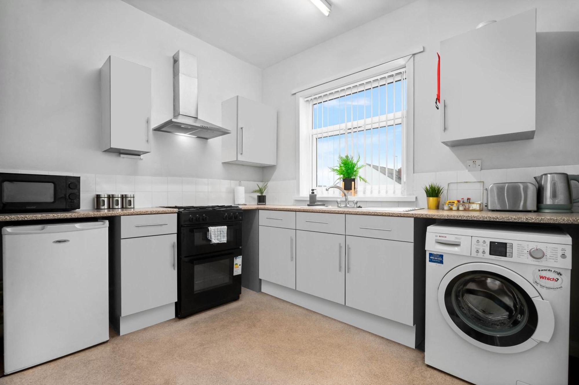Two Bedroom Apartment - Single Beds - Accommodates 3 - Street Parking - Top Rated -Wbb West Bromwich Esterno foto